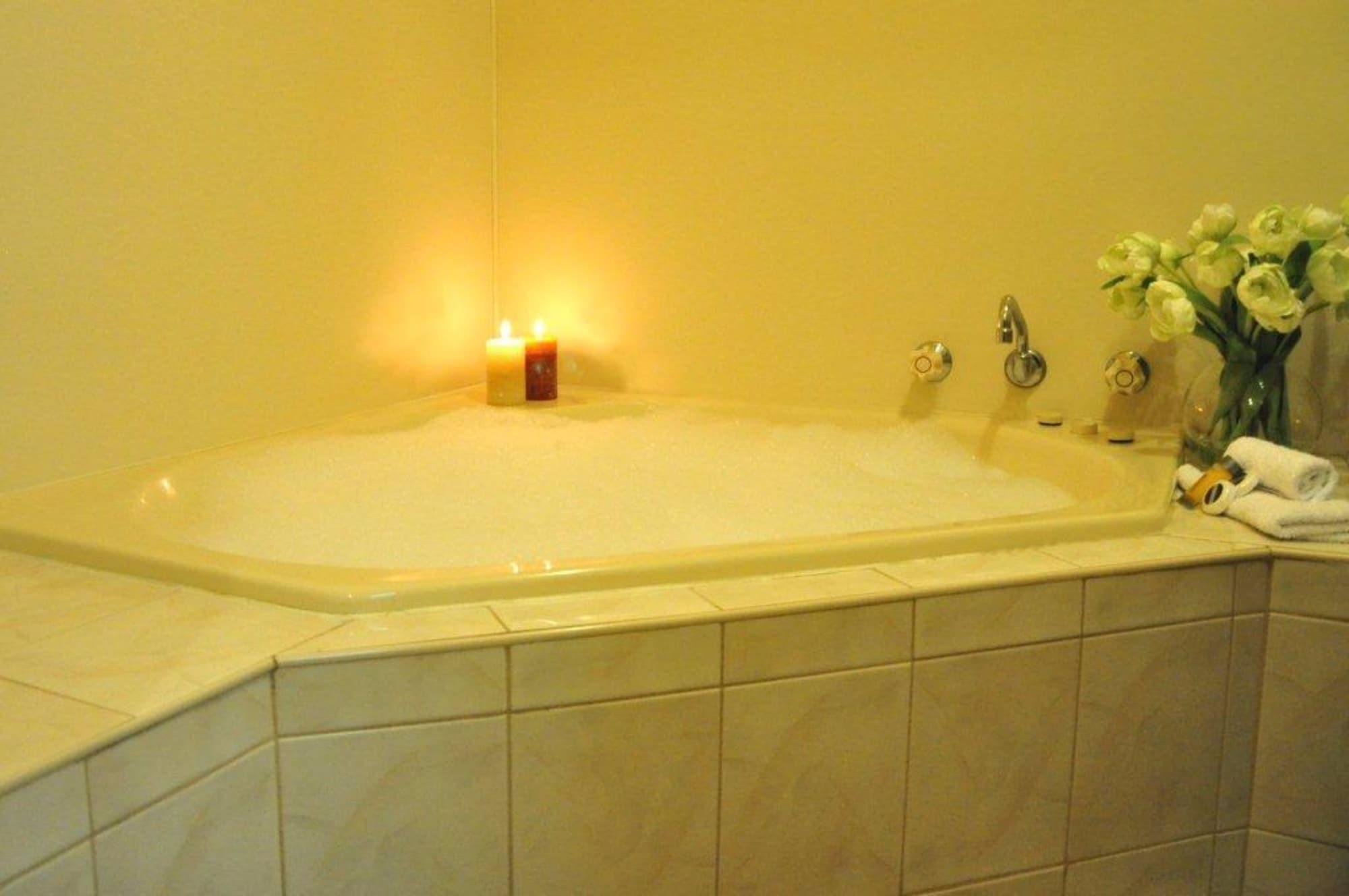 High Country Motor Inn Брайт Екстериор снимка