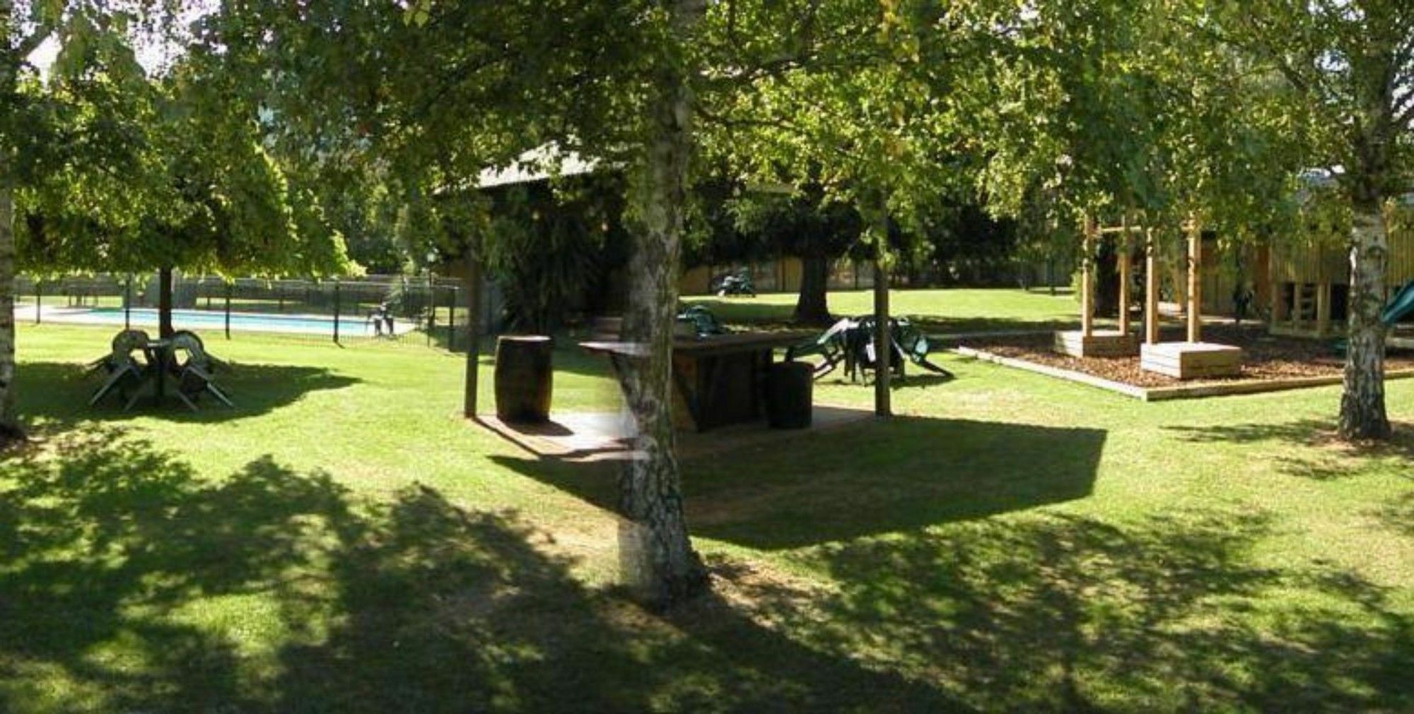 High Country Motor Inn Брайт Екстериор снимка